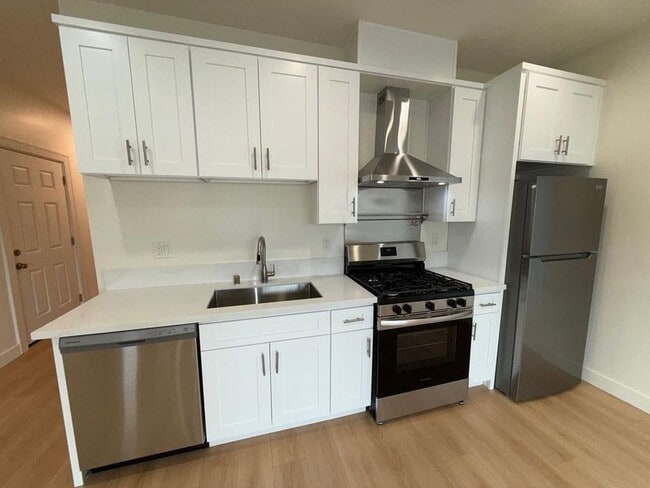 1327 N Kingsley Dr in Los Angeles, CA - Building Photo - Building Photo