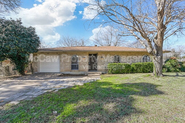 property at 207 Evelyn St