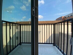 176 Avenue F in Bayonne, NJ - Building Photo - Building Photo