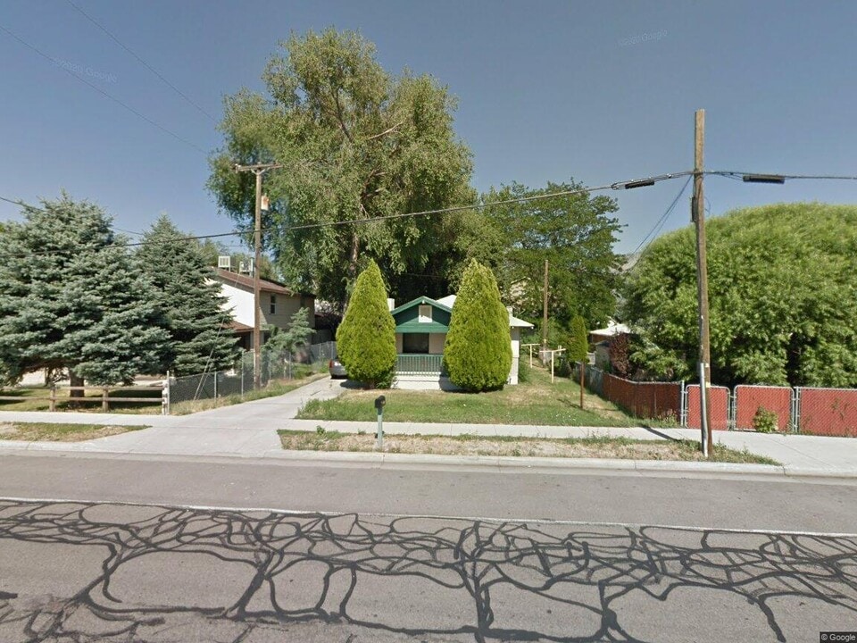 3741 S 300 E in South Salt Lake, UT - Foto de edificio