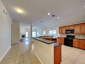 6170 Galloway Ln in League City, TX - Building Photo - Building Photo