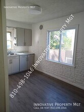 533 W Pulaski St in Flint, MI - Building Photo - Building Photo