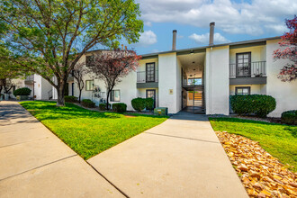 Palazzo Apartments in Albuquerque, NM - Foto de edificio - Building Photo