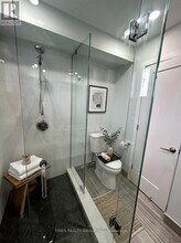 15 Walmer Rd in Toronto, ON - Building Photo - Building Photo