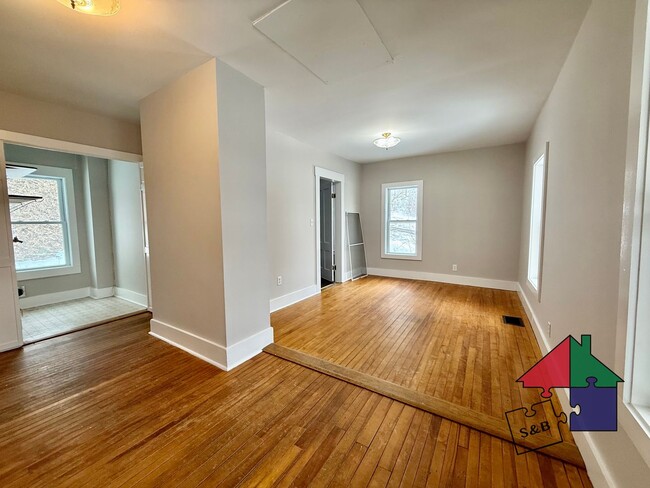 property at 32 Hall St