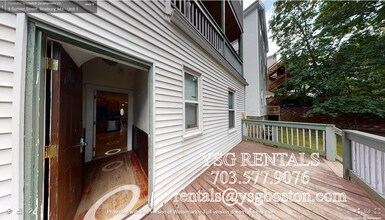 9 Sunset St, Unit #1 in Boston, MA - Building Photo - Building Photo