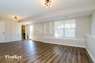 10511 Augusta Dr in Kansas City, KS - Foto de edificio - Building Photo