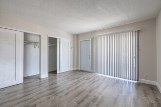 Pompano Harbor Apartments in Pompano Beach, FL - Building Photo - Interior Photo