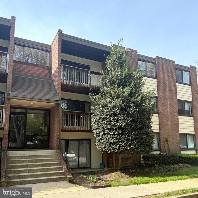 property at 10725 West Dr