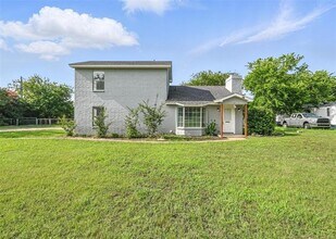 3517 Sparks Ln in Crowley, TX - Building Photo - Building Photo