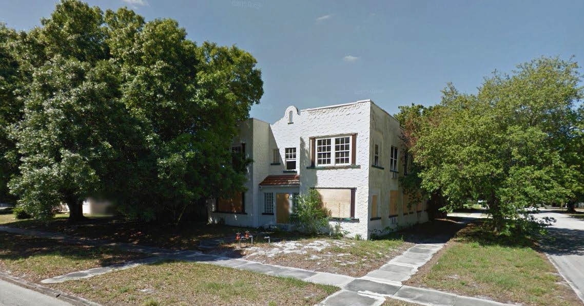 2365 16th Ave in Vero Beach, FL - Building Photo