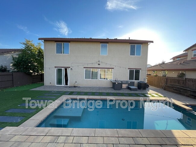 5508 Copper Sunset Way in Rancho Cordova, CA - Building Photo - Building Photo