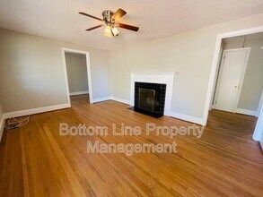 725 Tom Sadler Rd in Charlotte, NC - Building Photo - Building Photo