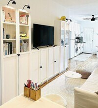 214 Jefferson St in Hoboken, NJ - Building Photo - Building Photo