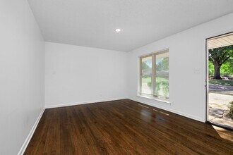 1860 Brookhaven Dr in Southaven, MS - Foto de edificio - Building Photo
