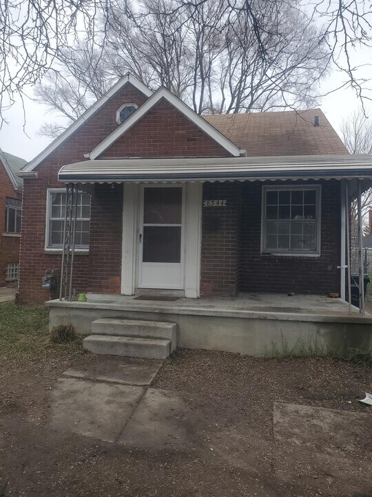 8544 Roselawn St in Detroit, MI - Building Photo