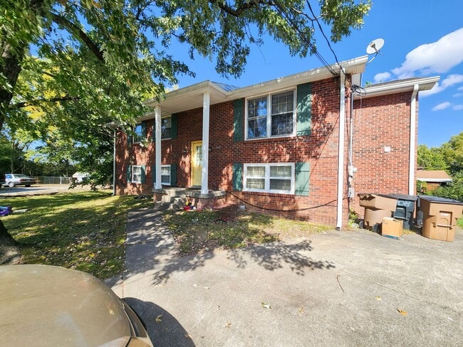 property at 708 Heidi Ct