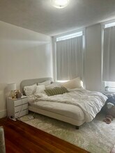 1679 Beacon St, Unit 2 in Brookline, MA - Building Photo - Building Photo