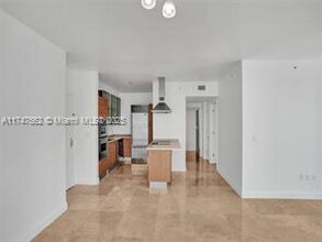 218 SE 14th St, Unit # 902 in Miami, FL - Building Photo - Building Photo