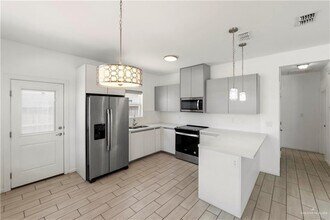 12 W Marlin St in Pharr, TX - Building Photo - Building Photo