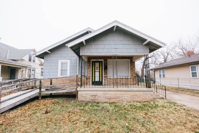 property at 1240 N Cleveland