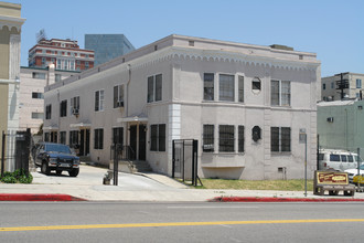 2881 W 7th St in Los Angeles, CA - Building Photo - Building Photo