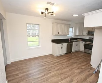 303 Yaupon St in Sweeny, TX - Building Photo - Building Photo