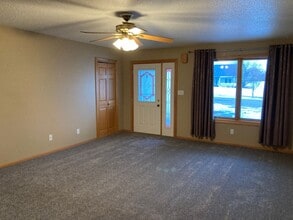 3710 Valcartier St in Bismarck, ND - Building Photo - Building Photo