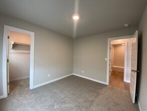 3901 E Montpelier St in Broken Arrow, OK - Building Photo - Building Photo