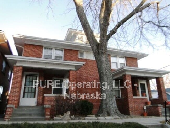 217 N 49th St in Omaha, NE - Foto de edificio - Building Photo