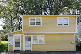 706 Nash Rd in North Tonawanda, NY - Building Photo