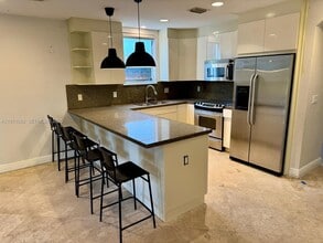 2920 Catalina St in Miami, FL - Building Photo - Building Photo