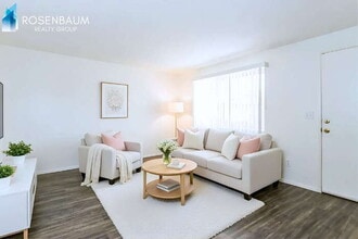 2625 N Alvernon Way, Unit b2 in Tucson, AZ - Building Photo - Building Photo