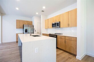 2511 Appian Wy in New Caney, TX - Building Photo - Building Photo