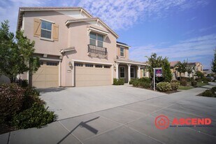 14202 Everton Ave in Bakersfield, CA - Building Photo