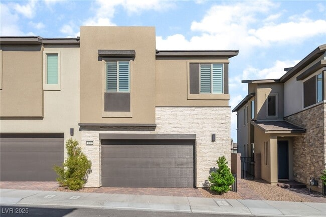 670 Infinity Rdg St in Las Vegas, NV - Building Photo - Building Photo