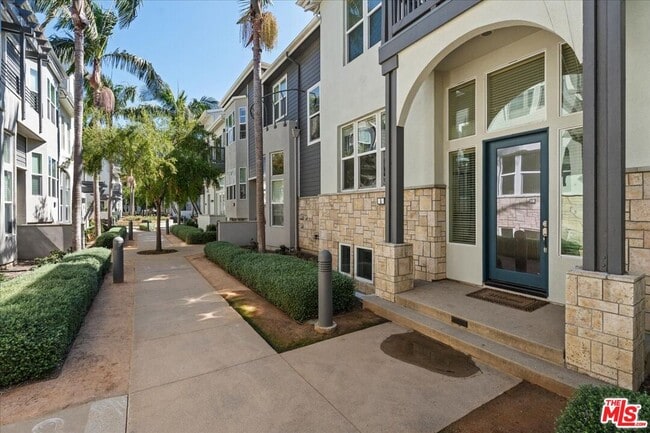 property at 6010 S Celedon Creek
