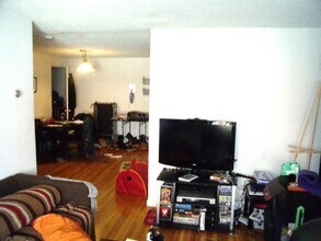 50 Evergreen St, Unit 27 in Boston, MA - Building Photo - Building Photo