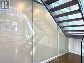 1173 Dundas St E in Toronto, ON - Building Photo - Building Photo