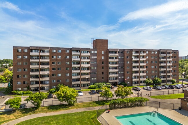 Deschenes Court - Moodie - Accora Village