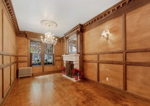 169 W 83rd St in New York, NY - Building Photo - Interior Photo