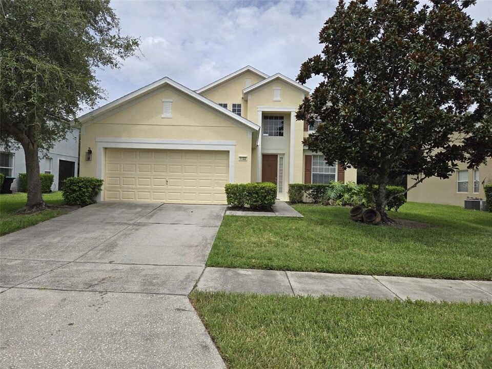 1122 Toluke Point in Orlando, FL - Building Photo
