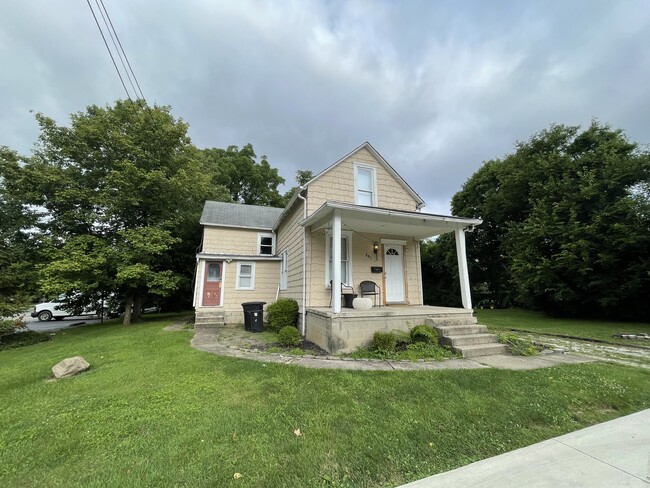 681 College Avenue in Columbus, OH - Building Photo - Building Photo