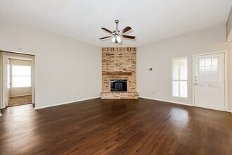 6312 S Chesterfield Dr in Fort Worth, TX - Building Photo - Building Photo
