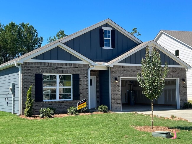 125 Cambridge Wy in Margaret, AL - Building Photo - Building Photo