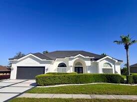 13425 Bolton Ct in Spring Hill, FL - Building Photo