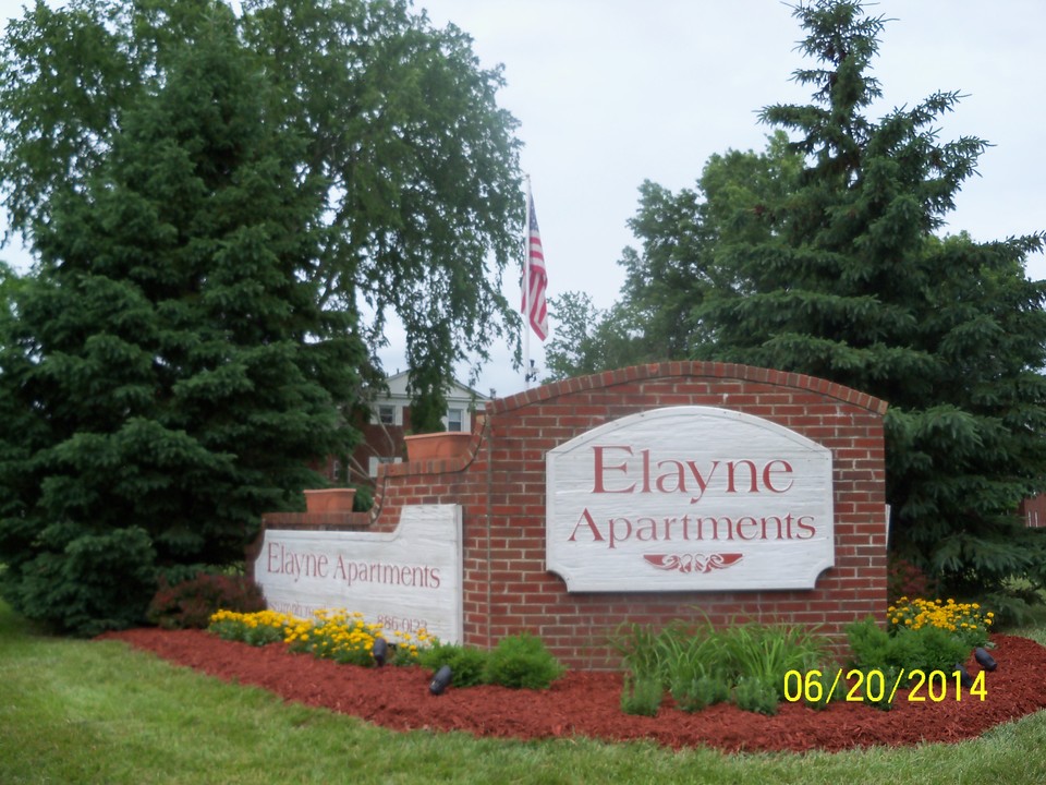 Elayne Apartments in Cleveland, OH - Building Photo