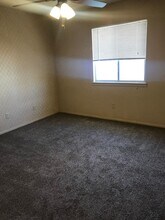 66399 Estrella Ave in Desert Hot Springs, CA - Building Photo - Building Photo