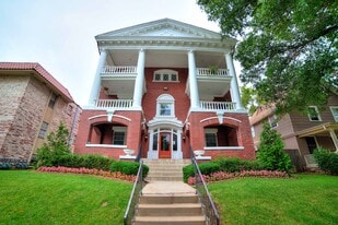 4152 McGee St, Unit 2N in Kansas City, MO - Building Photo