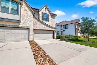 477 Longleaf Pine Dr in Montgomery, TX - Building Photo - Building Photo